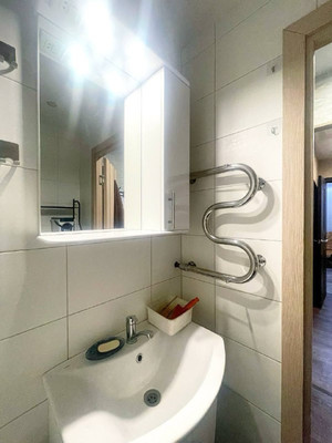 Продам двухкомнатную (2-комн.) квартиру, Старостина ул, 30, Мурманск г