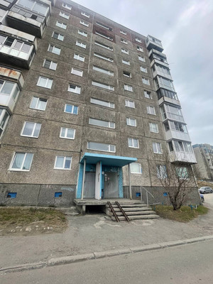 Продам двухкомнатную (2-комн.) квартиру, Старостина ул, 30, Мурманск г