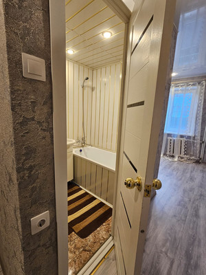 Продам однокомнатную (1-комн.) квартиру, Александровская ул, 45, Старая Русса г