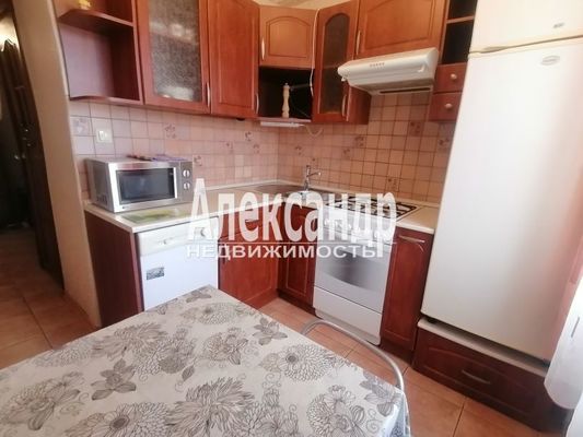 Продам трехкомнатную (3-комн.) квартиру, Тихорецкий пр-кт, 37, Санкт-Петербург г