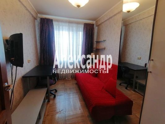 Продам трехкомнатную (3-комн.) квартиру, Тихорецкий пр-кт, 37, Санкт-Петербург г