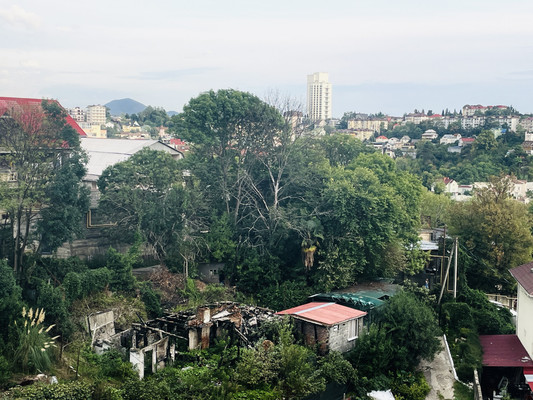 Продам двухкомнатную (2-комн.) квартиру, Санаторная (Лицейский снт) ул, 63/1, Сочи г