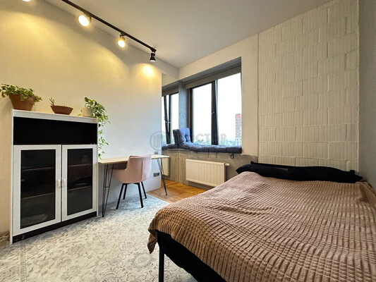 Продам двухкомнатную (2-комн.) квартиру, Пулковская ул, 2, Москва г