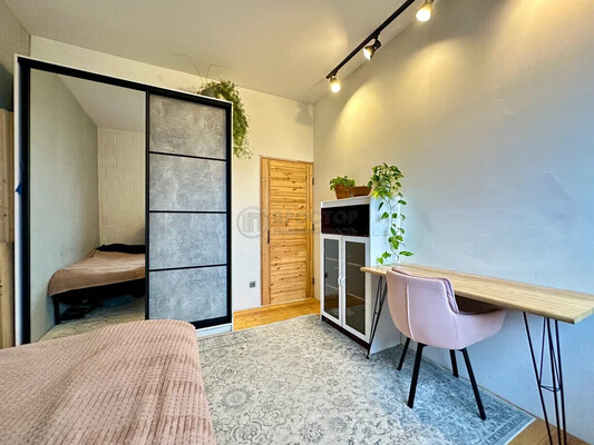 Продам двухкомнатную (2-комн.) квартиру, Пулковская ул, 2, Москва г