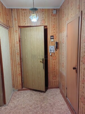 Продам однокомнатную (1-комн.) квартиру, Верхние Поля ул, 28, Москва г