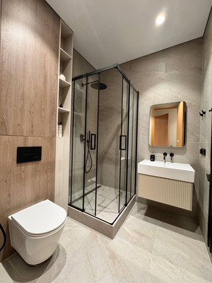 Продам трехкомнатную (3-комн.) квартиру, Сибгата Хакима ул, 51, Казань г