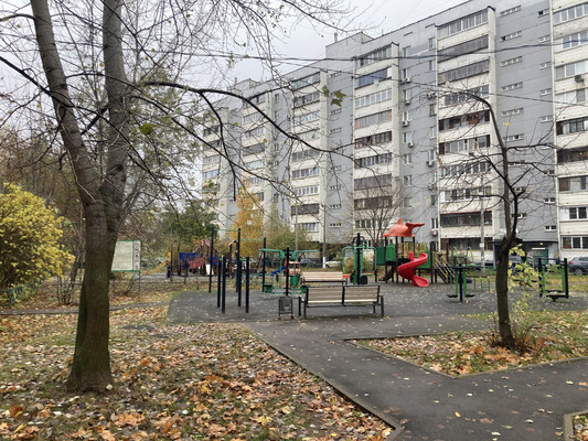 Продам двухкомнатную (2-комн.) квартиру, Воинов-Интернационалистов ул, 15, Люберцы г