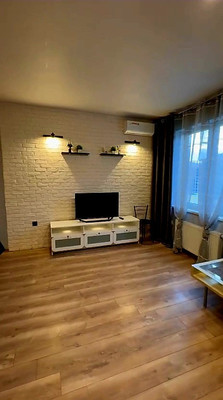 Продам однокомнатную (1-комн.) квартиру, Производственная ул, 8к2, Москва г