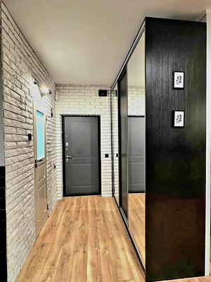 Продам однокомнатную (1-комн.) квартиру, Производственная ул, 8к2, Москва г