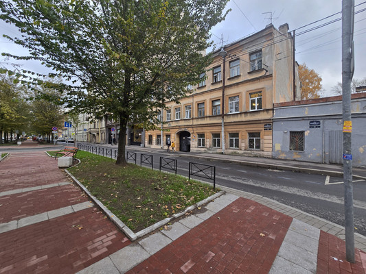 Продам трехкомнатную (3-комн.) квартиру, Черняховского ул, 23, Санкт-Петербург г