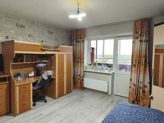 Продам однокомнатную (1-комн.) квартиру, 26 Бакинских Комиссаров ул, 5г, Красноярск г