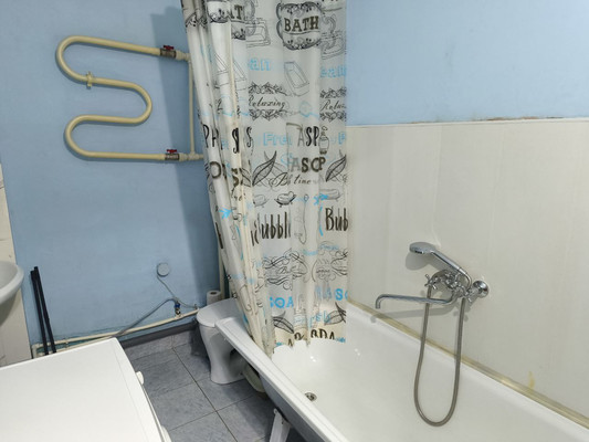 Продам однокомнатную (1-комн.) квартиру, 26 Бакинских Комиссаров ул, 5г, Красноярск г