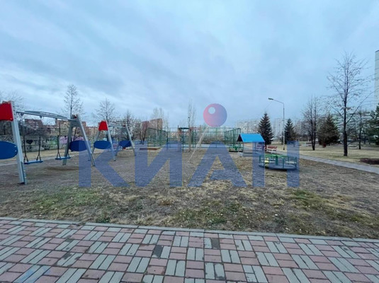 Продам однокомнатную (1-комн.) квартиру, Урванцева ул, 5, Красноярск г