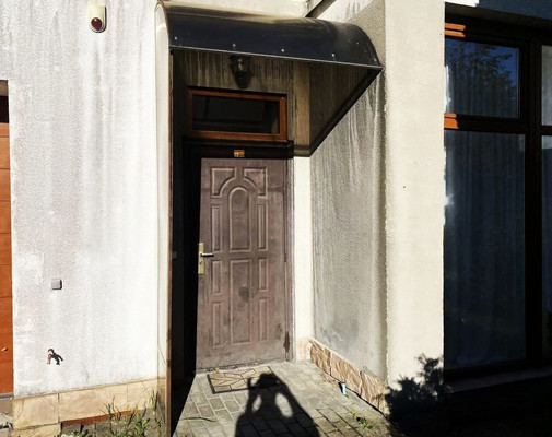 Продам трехкомнатную (3-комн.) квартиру, Красная ул, 298, Калининград г