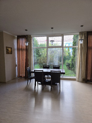 Продам трехкомнатную (3-комн.) квартиру, Красная ул, 298, Калининград г