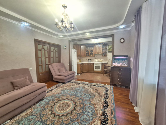 Продам трехкомнатную (3-комн.) квартиру, Т.Идарова ул, 54, Нальчик г