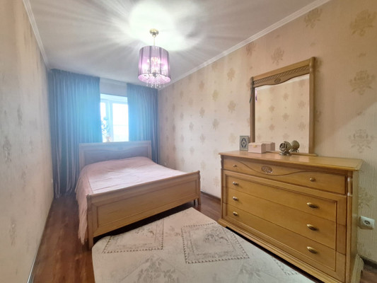 Продам трехкомнатную (3-комн.) квартиру, Т.Идарова ул, 54, Нальчик г