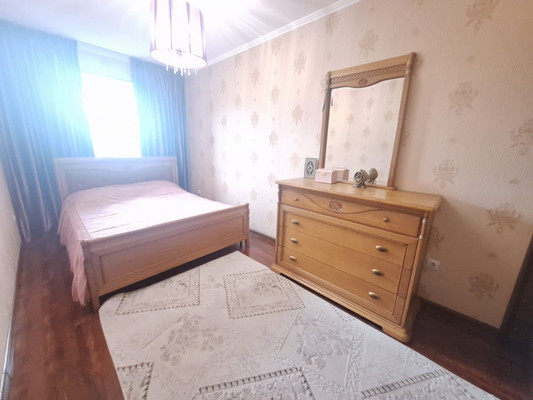 Продам трехкомнатную (3-комн.) квартиру, Т.Идарова ул, 54, Нальчик г