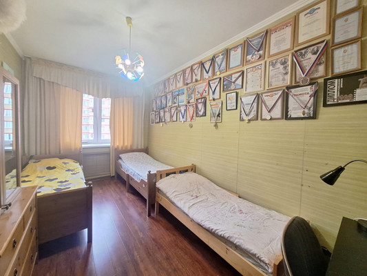 Продам трехкомнатную (3-комн.) квартиру, Т.Идарова ул, 54, Нальчик г