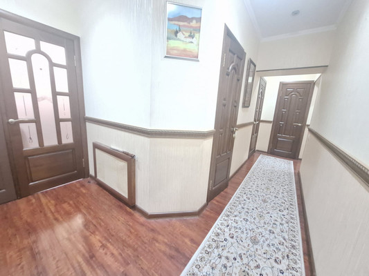 Продам трехкомнатную (3-комн.) квартиру, Т.Идарова ул, 54, Нальчик г