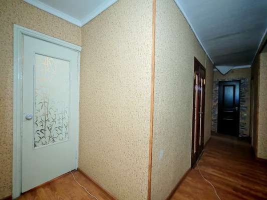 Продам трехкомнатную (3-комн.) квартиру, Т.Идарова ул, 170, Нальчик г