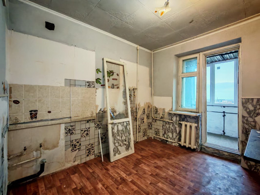 Продам трехкомнатную (3-комн.) квартиру, Т.Идарова ул, 170, Нальчик г