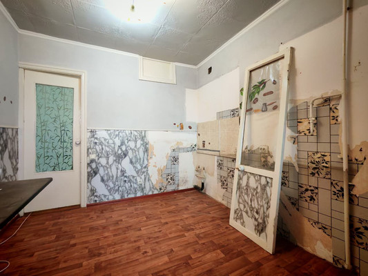 Продам трехкомнатную (3-комн.) квартиру, Т.Идарова ул, 170, Нальчик г