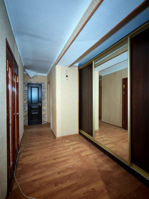 Продам трехкомнатную (3-комн.) квартиру, Т.Идарова ул, 170, Нальчик г