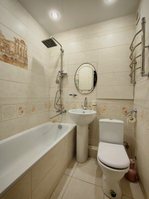 Продам трехкомнатную (3-комн.) квартиру, Т.Идарова ул, 170, Нальчик г