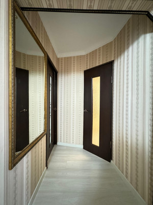 Продам трехкомнатную (3-комн.) квартиру, Ашурова ул, 30, Нальчик г