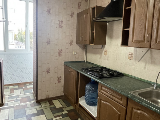 Продам двухкомнатную (2-комн.) квартиру, Кирова пр-кт, 7, Симферополь г