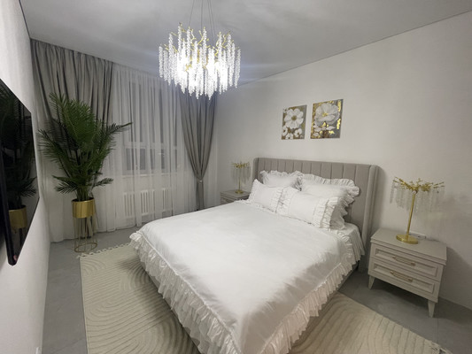 Продам однокомнатную (1-комн.) квартиру, Александра Суворова пр-кт, 19, Симферополь г