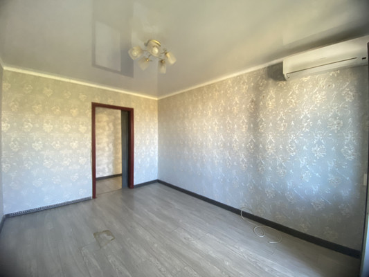 Продам трехкомнатную (3-комн.) квартиру, Ленина пр-кт, 41, Нальчик г