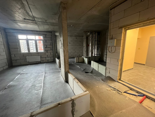 Продам двухкомнатную (2-комн.) квартиру, Академика Дыхне ул, 18, Троицк г