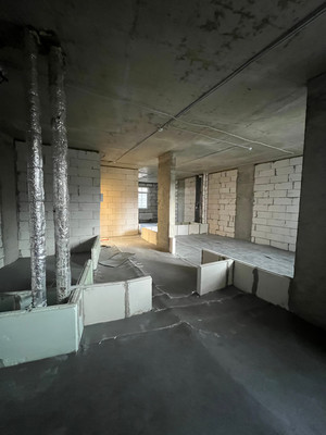 Продам двухкомнатную (2-комн.) квартиру, Академика Дыхне ул, 18, Троицк г