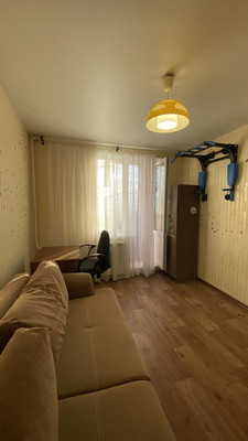 Продам двухкомнатную (2-комн.) квартиру, ДЗФС мкр, 42, Дмитров г