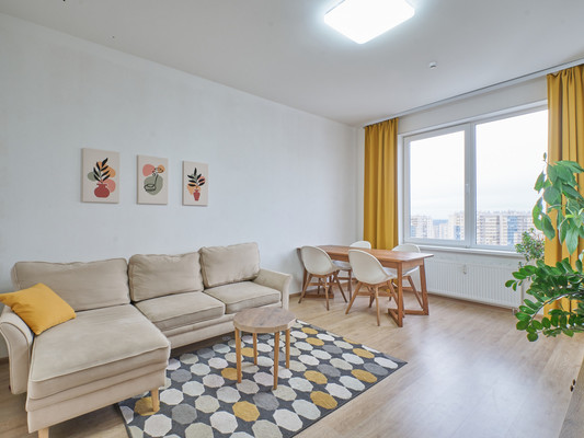 Продам трехкомнатную (3-комн.) квартиру, Плесецкая ул, 16, Санкт-Петербург г