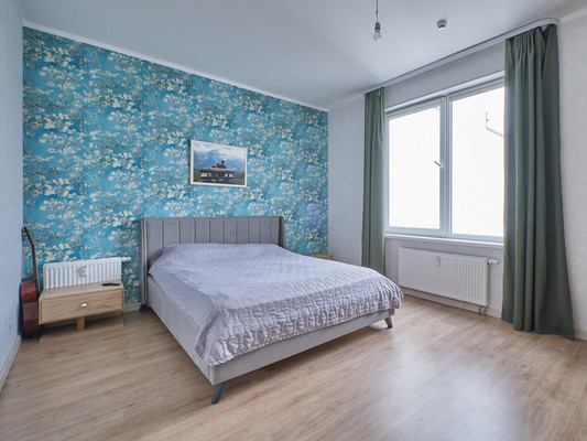 Продам трехкомнатную (3-комн.) квартиру, Плесецкая ул, 16, Санкт-Петербург г