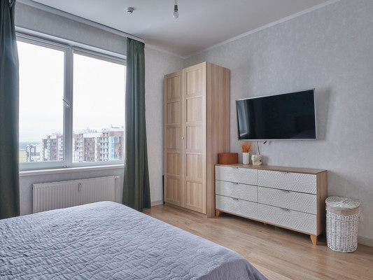 Продам трехкомнатную (3-комн.) квартиру, Плесецкая ул, 16, Санкт-Петербург г