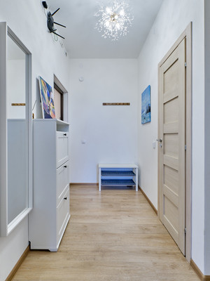 Продам трехкомнатную (3-комн.) квартиру, Плесецкая ул, 16, Санкт-Петербург г