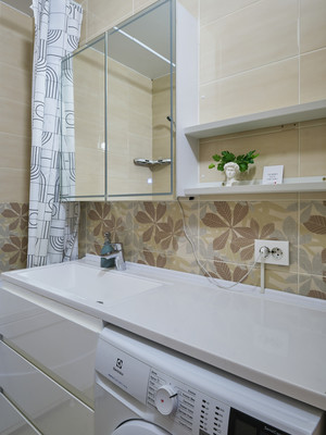 Продам трехкомнатную (3-комн.) квартиру, Плесецкая ул, 16, Санкт-Петербург г