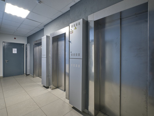 Продам трехкомнатную (3-комн.) квартиру, Плесецкая ул, 16, Санкт-Петербург г