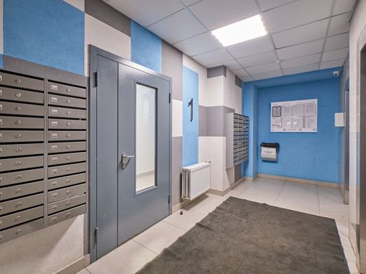 Продам трехкомнатную (3-комн.) квартиру, Плесецкая ул, 16, Санкт-Петербург г