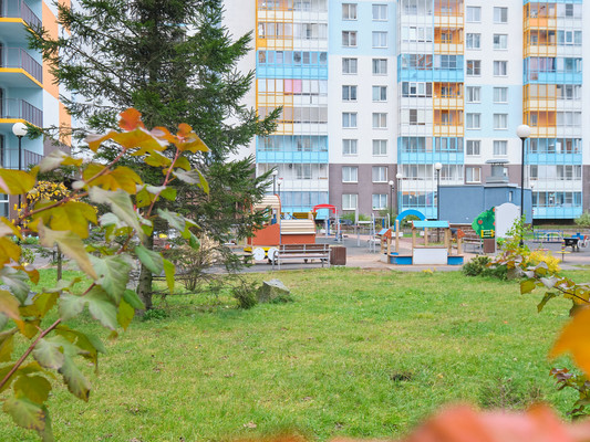 Продам трехкомнатную (3-комн.) квартиру, Плесецкая ул, 16, Санкт-Петербург г