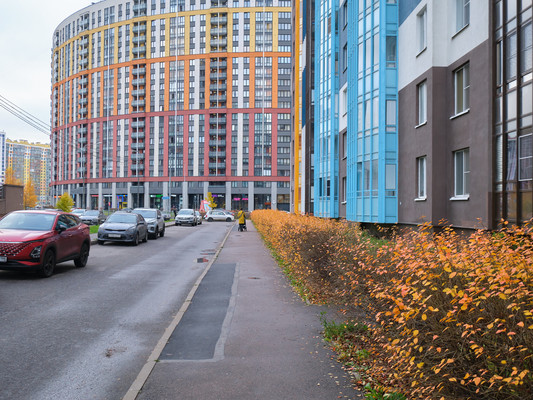 Продам трехкомнатную (3-комн.) квартиру, Плесецкая ул, 16, Санкт-Петербург г