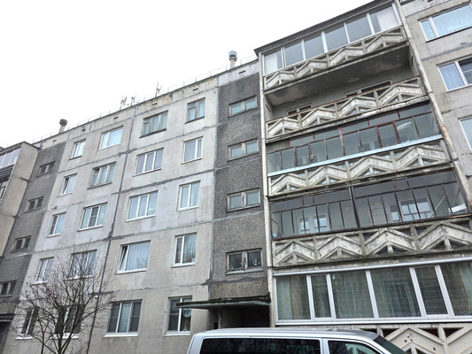 Продам двухкомнатную (2-комн.) квартиру, Горняков пр-кт, 6, Костомукша г