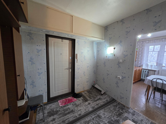 Продам двухкомнатную (2-комн.) квартиру, Горняков пр-кт, 6, Костомукша г