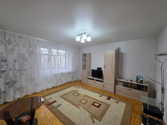 Продам двухкомнатную (2-комн.) квартиру, Горняков пр-кт, 6, Костомукша г