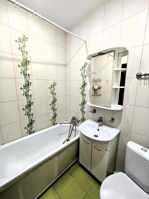 Продам однокомнатную (1-комн.) квартиру, Ленина пр-кт, 52, Новороссийск г