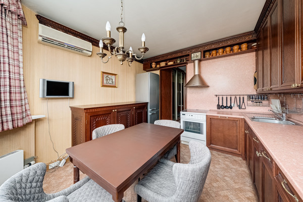 Сдам трехкомнатную (3-комн.) квартиру, Беговая ул, 6, Москва г